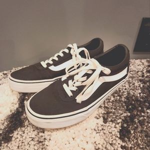 Black vans